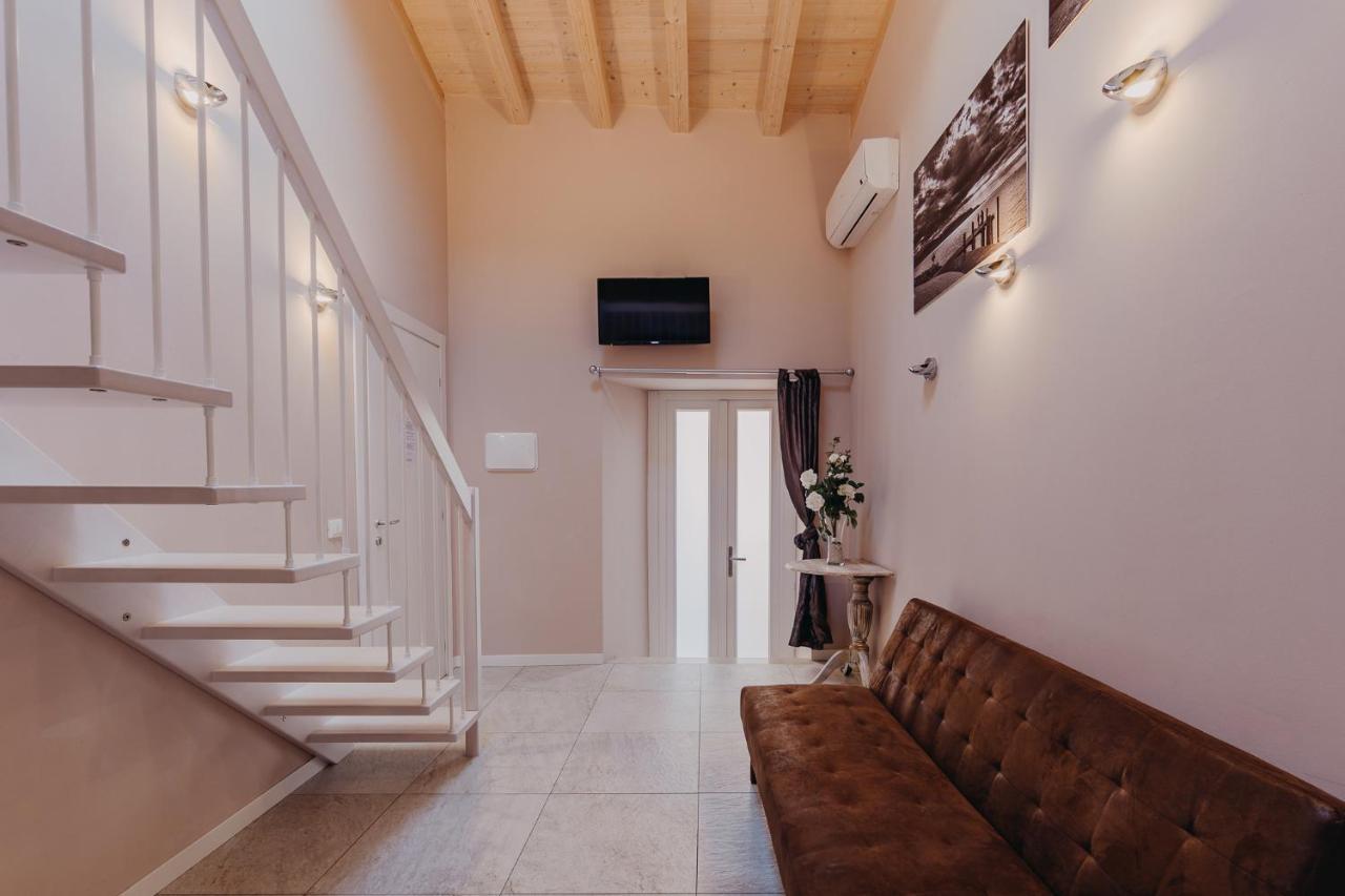 Le Due Dame Hotel Manerba del Garda Exterior photo